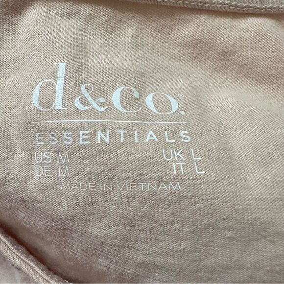 4 Piece Women’s Clothing Bundle | D&Co, Vince Camuto, Suzanne Betro, Casual Chic - Picture 3 of 12